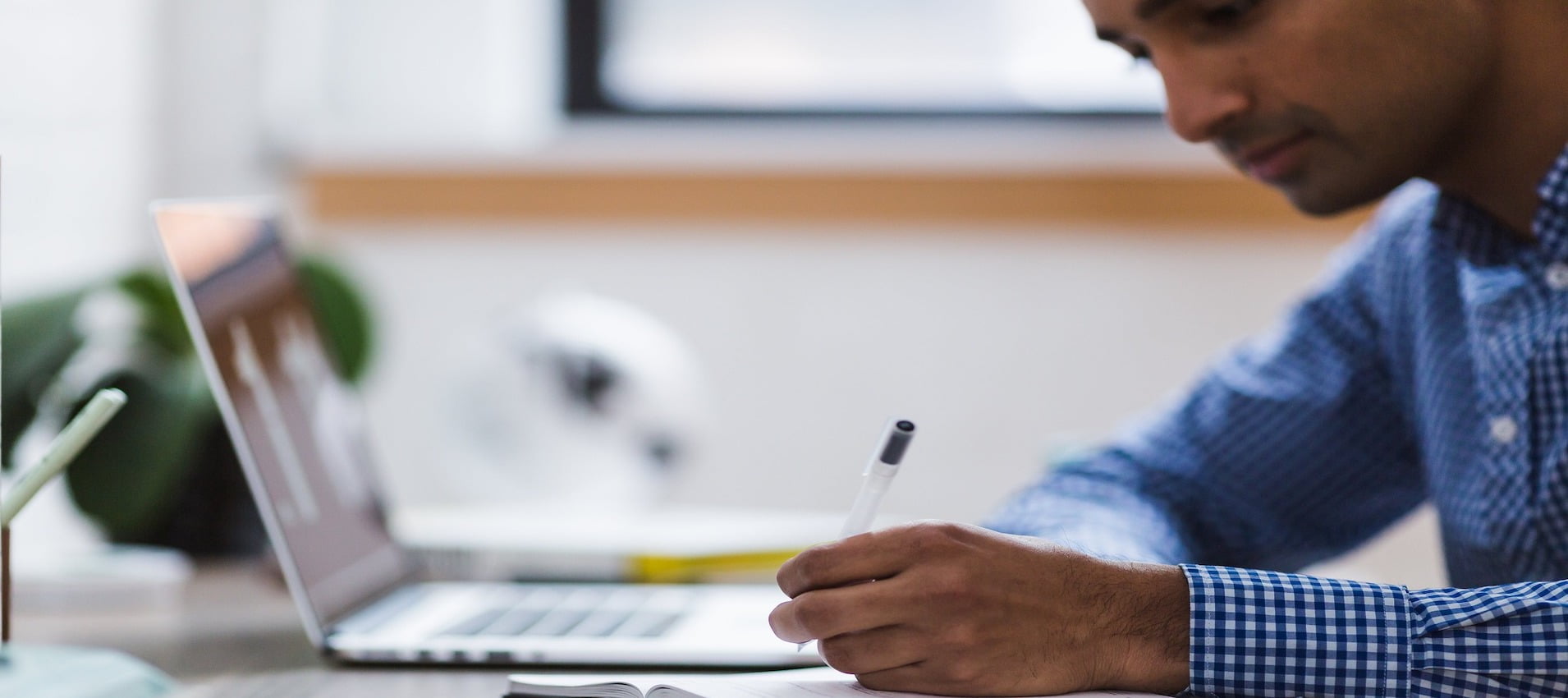 How to Build Scalable IoT Apps with Cloud Services?